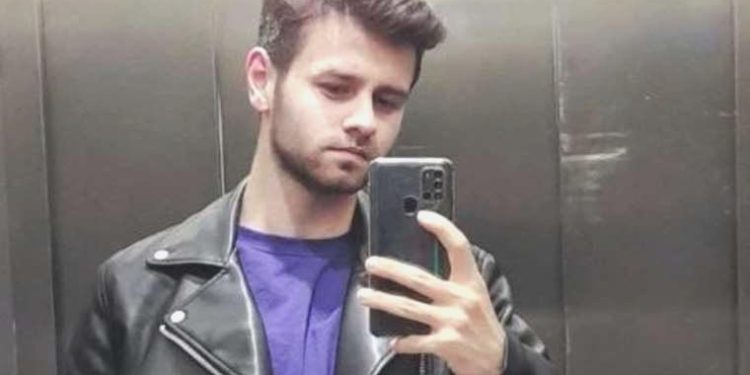 20 yaşındaki Enes, denizde yüzerken boğuldu