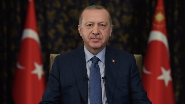Erdoğan: Suriye’de Amerika üslerinin ne işi var?