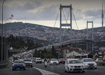Köprü ve otoyol ücretlerine dev zam