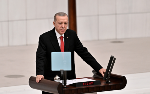 Meclis açıldı: Cumhurbaşkanı, önemli mesajlar paylaştı