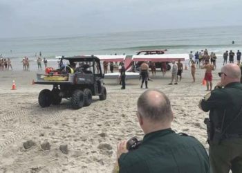 ABD’de küçük uçak denize çakıldı