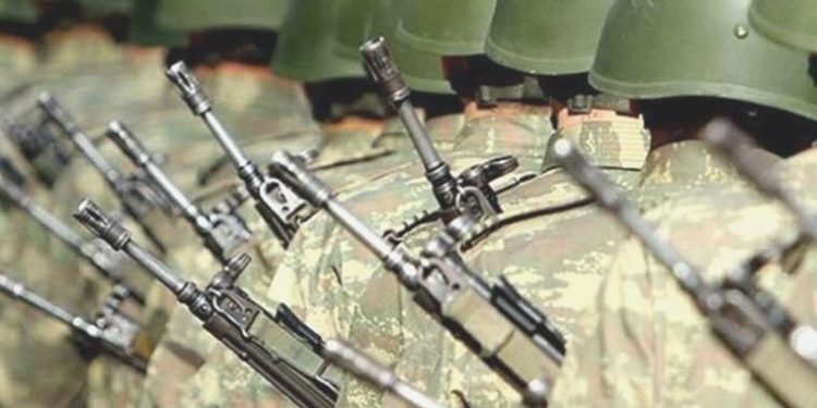 AKP’den ‘dövizle askerlik’ açıklaması: ‘Gerçeği yansıtmıyor’