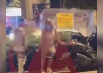 Alanya’da skandal manzara: Sokak ortasında cinsel bağa girdiler!