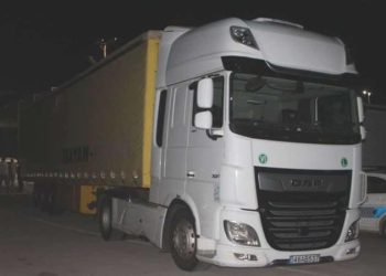 Amasya’da bir TIR’da 70 kaçak göçmen yakalandı