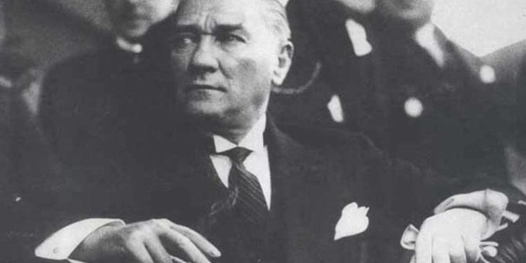 Araştırma: AKP’liler Atatürk’ü, MHP’liler Fatih Sultan Mehmet’i beğeniyor