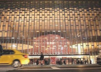 Atatürk Kültür Merkezi’nde otopark krizi