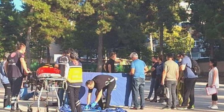 Bafra İmam Hatip Ortaokulu bahçesinde 15 yaşında bir çocuk meyyit bulundu