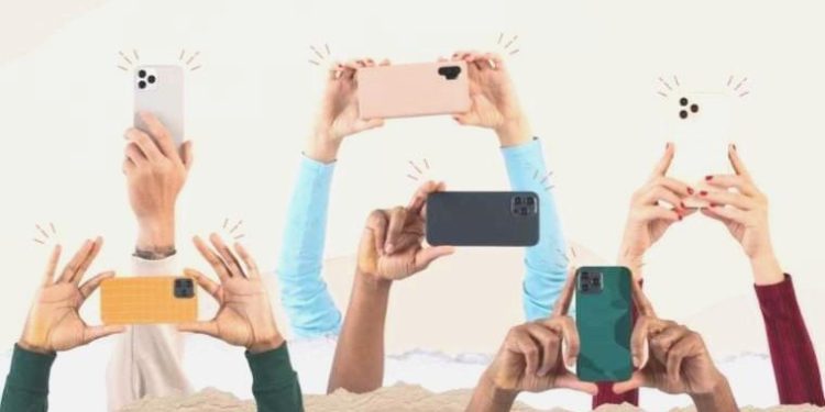 Bakan’dan ÖTV’siz telefon açıklaması! Öğrencilere vergisiz telefon satışı ne vakit başlayacak? Vergisiz, ÖTV’siz Iphone fiyatları ne kadar?