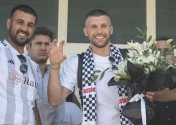 Beşiktaş, Ante Rebic’i resmen açıkladı