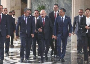 CHP’de güç istikrarlarına ait Siyaset Bilimci Prof. Dr. Tosun’dan kritik açıklama: ‘Kılıçdaroğlu, lokal seçimlerden sonra…’