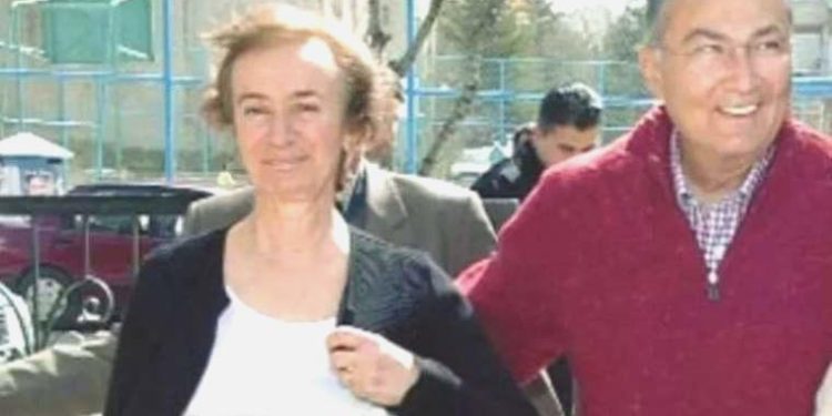 Deniz Baykal’ın eşi Olcay Baykal hastaneye kaldırıldı