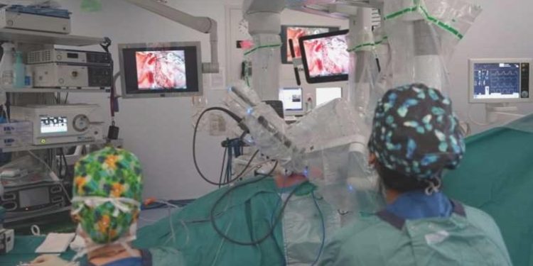 Diyarbakır’da 40 yaşındaki bayanın rahminden 26 adet miyom çıkarıldı