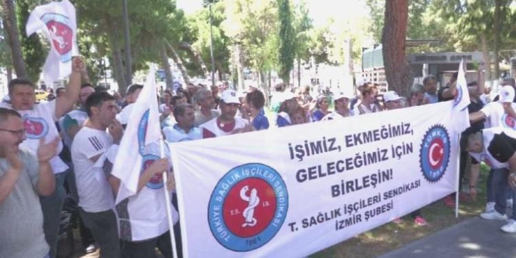 Ege Üniversitesi Hastanesi çalışanları bugün de iş bıraktı