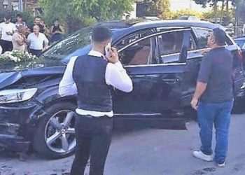 En memnun günleri zehir oldu: Gelin arabası dahil 8 araç birbirine girdi