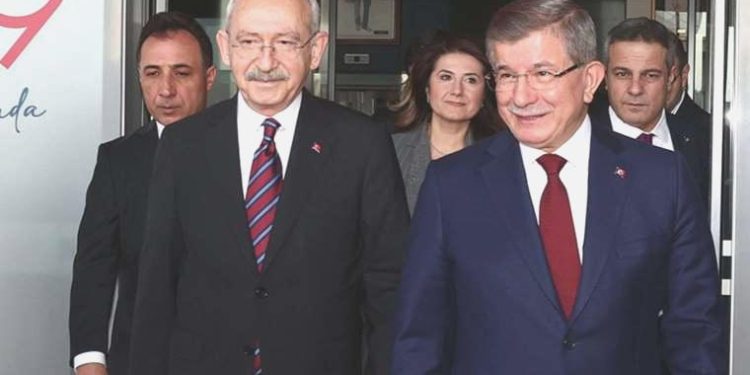 ‘En son tercihimdi’ demişti… Ahmet Davutoğlu’nun ‘seçim’ itirafına CHP’den birinci karşılık