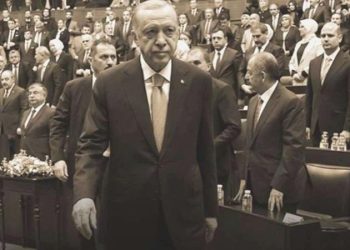 Erdoğan, AKP kongresinde ‘oy kaybının faturasını’ kesmeye hazırlanıyor