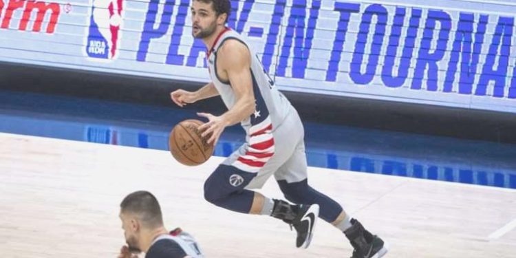 Fenerbahçe Beko, Raul Neto’yu renklerine bağladı