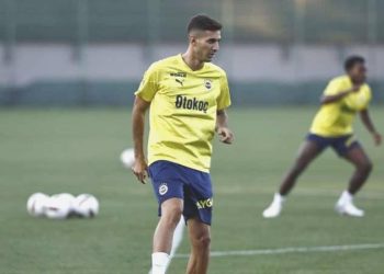 Fenerbahçe’de Mert Müldür birinci idmanına çıktı