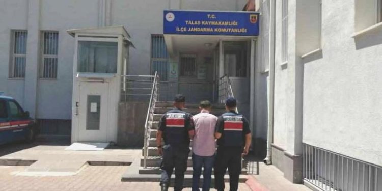 FETÖ soruşturmasında aranıyordu… İhraç edilen emniyet müdürü yakalandı!