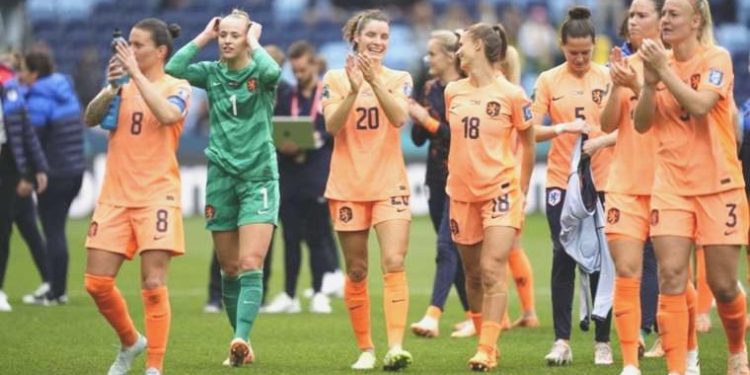 FIFA Bayanlar Dünya Kupası’nda Hollanda çeyrek finale yükseldi