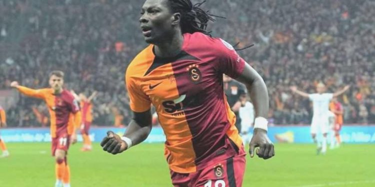 Galatasaray’dan ayrılan Bafetimbi Gomis’in yeni adresi belirli oldu