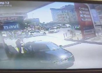 Gaziosmanpaşa’da dokumacılık firması sahibine silahlı saldırı!