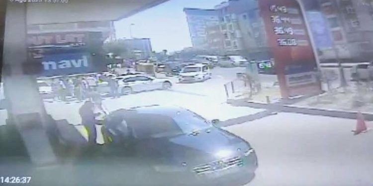 Gaziosmanpaşa’da dokumacılık firması sahibine silahlı saldırı!