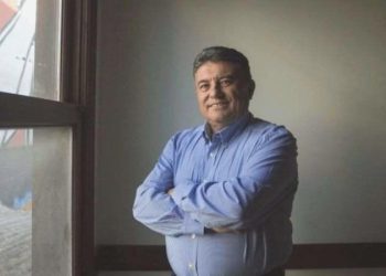 Hızır Canbaz’ın ‘Kapıdan Ömür Geçer’ isimli birinci kitabı kitap tutkunları ile buluştu