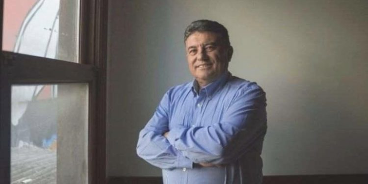 Hızır Canbaz’ın ‘Kapıdan Ömür Geçer’ isimli birinci kitabı kitap tutkunları ile buluştu