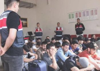 İçişleri Bakanı yakalanan kaçak göçmenlerin sayısını açıkladı