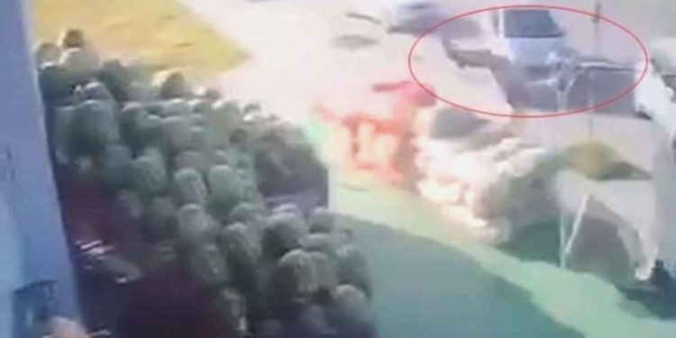 İkinci ‘şemsiye’ hadisesi: Yeniden manavı uçurdu!