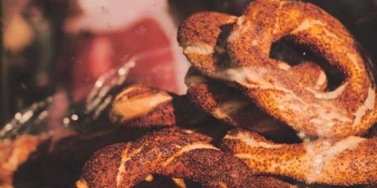 İktidar ‘zalim yönetim’ sınıfında: İstanbul’da simit ve suya artırım geldi