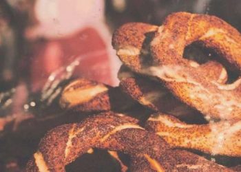 İktidar ‘zalim yönetim’ sınıfında: İstanbul’da simit ve suya artırım geldi