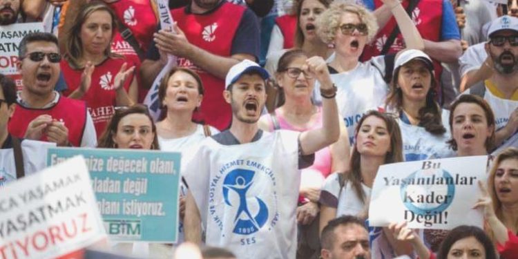 İş bırakan sıhhat çalışanları hakkında tutanak tutuldu