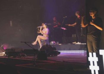 İşaret lisanıyla konser