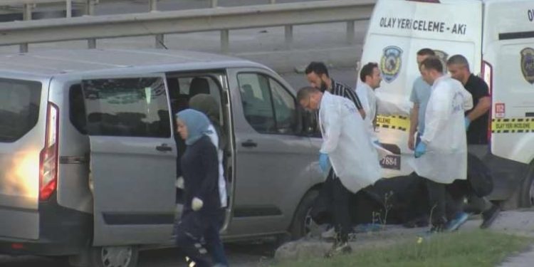 İstanbul’da yol kenarında bayan cesedi bulundu!