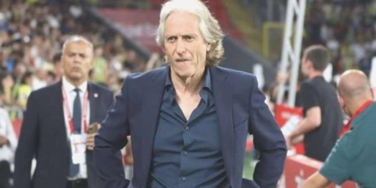 Jorge Jesus, Karim Benzema’yı eledi