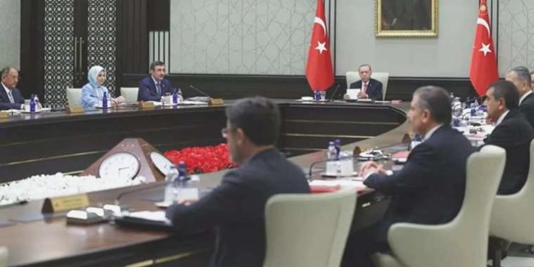 Kabine bugün toplanıyor: Gündemde hangi başlıklar var?