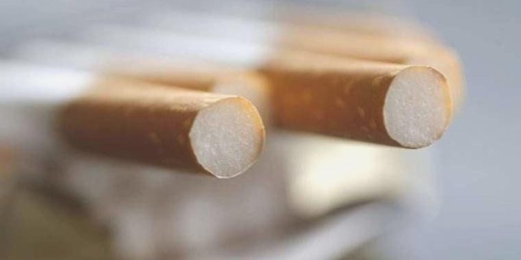 Kanada’da bir birinci: Her bir sigaraya ihtar bildirileri konulacak