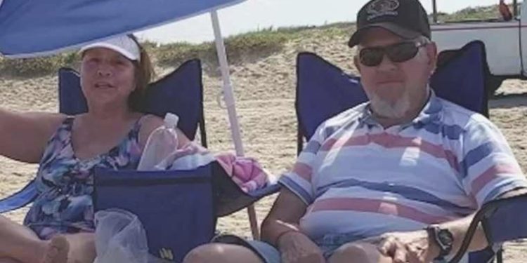 Kliması bozulan yaşlı çift, tamirci beklerken öldü