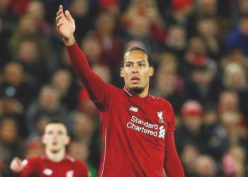 Liverpool’da kaptanlık pazubandı Virgil van Dijk’a emanet!