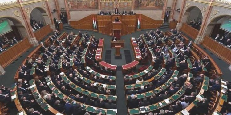 Macaristan’da İsveç’in NATO’ya iştirakine ait oylama ertelendi