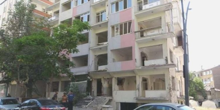 Malatya’da iş cinayeti: Asansörü sökmeye çalışan emekçi 4. kattan düştü