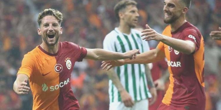 Mertens, Hagi’yi geride bırakıp tarihe geçti!