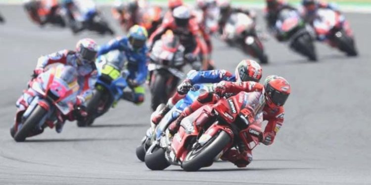 MotoGP Büyük Britanya Grand Prix’sini Aleix Espargaro kazandı