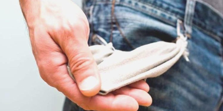 ‘Mutlak yoksulluk’ kapıda! CHP’li Akay: Yurttaşın kredisi ‘batık’