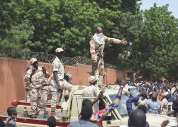 Nijer’de cuntadan ECOWAS’a tehdit: Ani bir taarruz düzenleriz