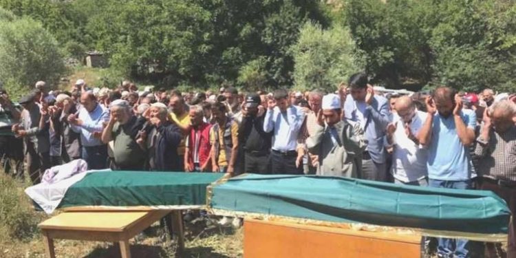 ‘O ölürse ben de ölürüm’ demişti: Eşiyle yan yana toprağa verildi