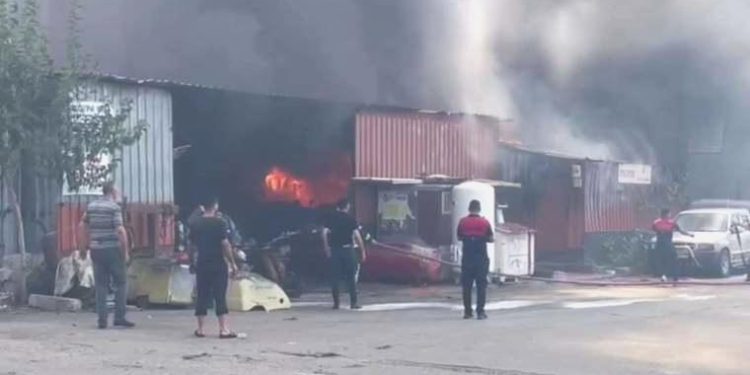 Osmaniye’de paklık yapılan tankerde patlama: 2 yaralı