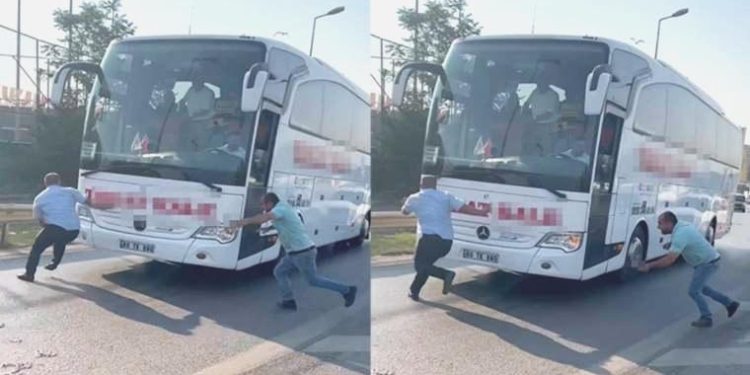 Otobüsün önünü kesti, bıçakla muavini kovaladı!